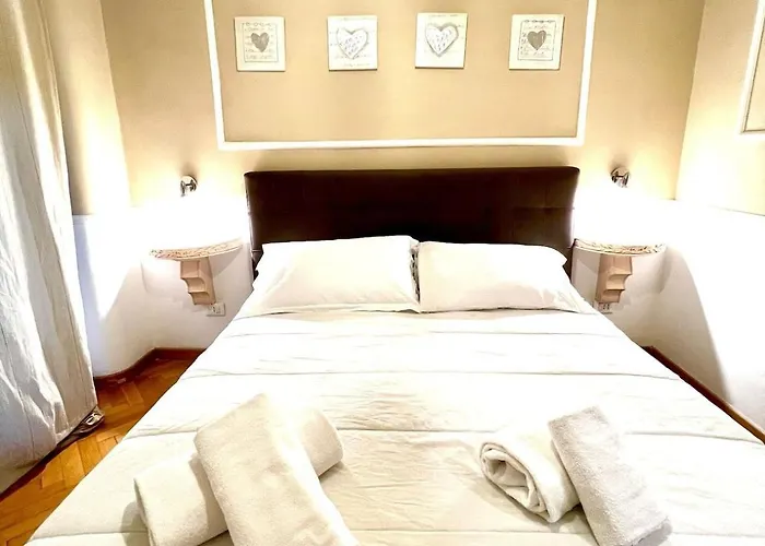 Amazing Near Spanish Square Apartament