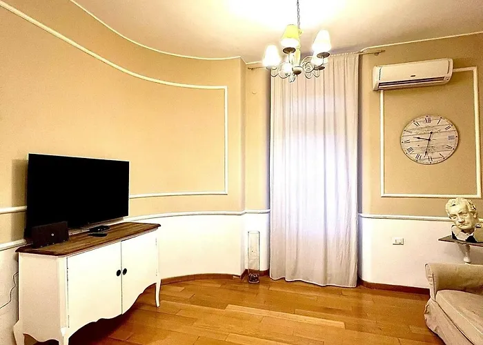 Amazing Near Spanish Square Apartament *